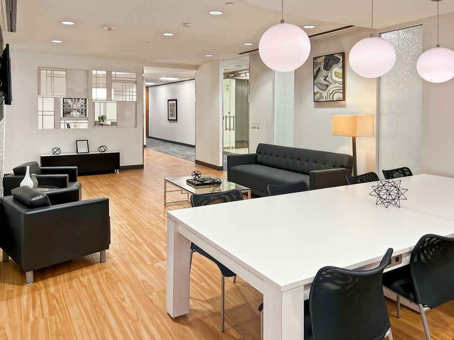 TX, Houston - One Riverway