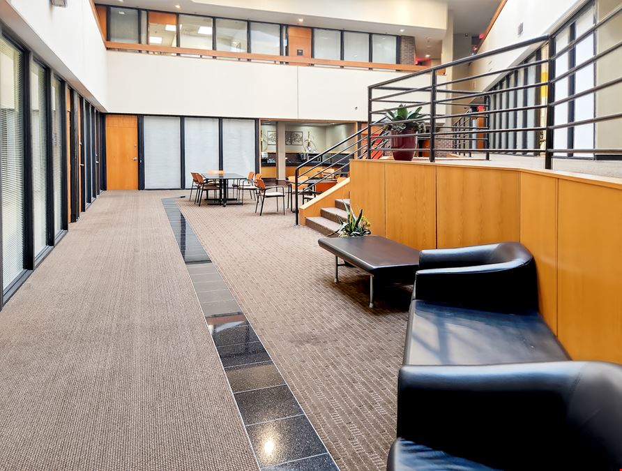 MO, St. Louis - Craigshire Rd