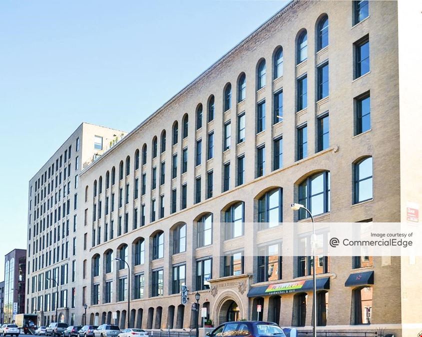 800 Washington Avenue North