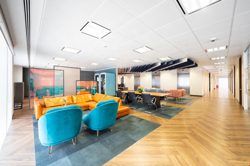 Landmark: Gracechurch Street - Monument