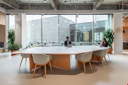 NC, Raleigh - Spaces Crabtree Terrace