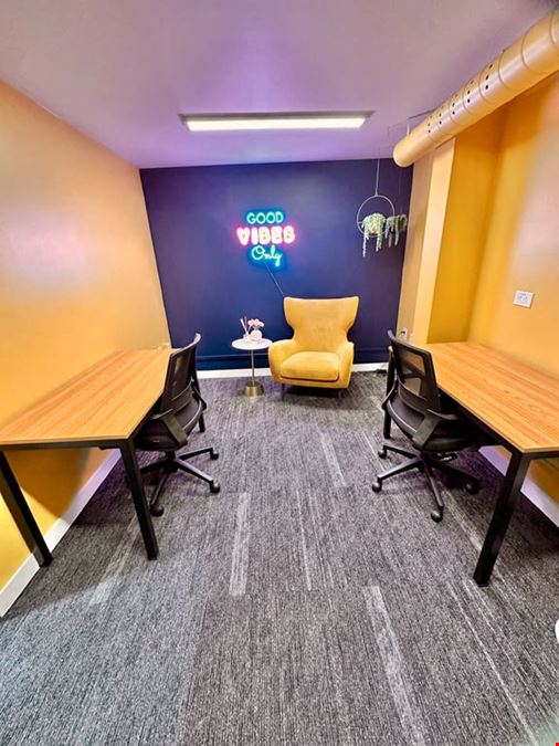 2-3 Desk Office 118
