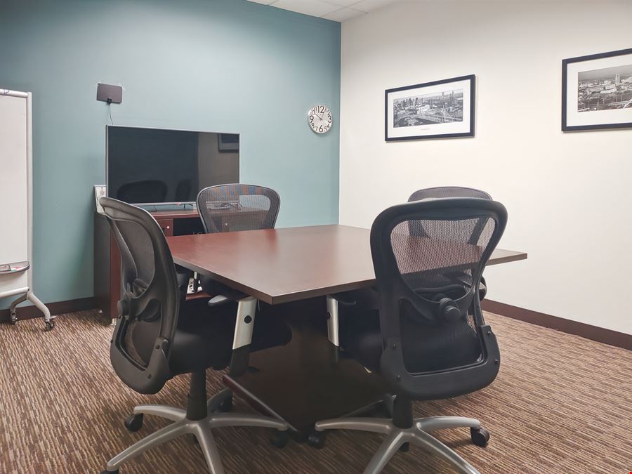 Regus - Waukesha –