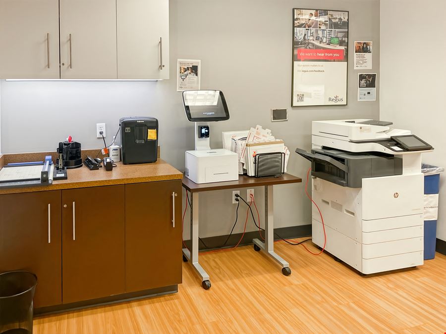 WA, Mountlake Terrace - Redstone Corporate Center