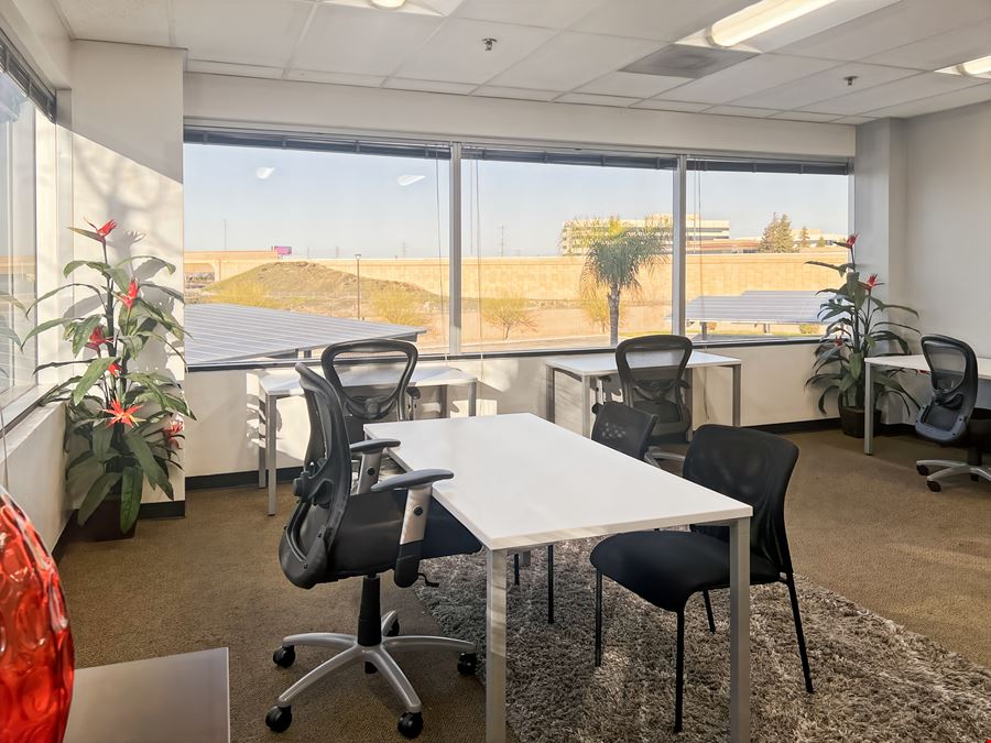 CA, Bakersfield - 4900 California Avenue