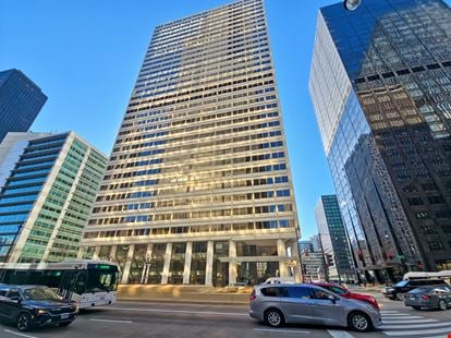 Regus - Chicago West Loop 200 S Wacker