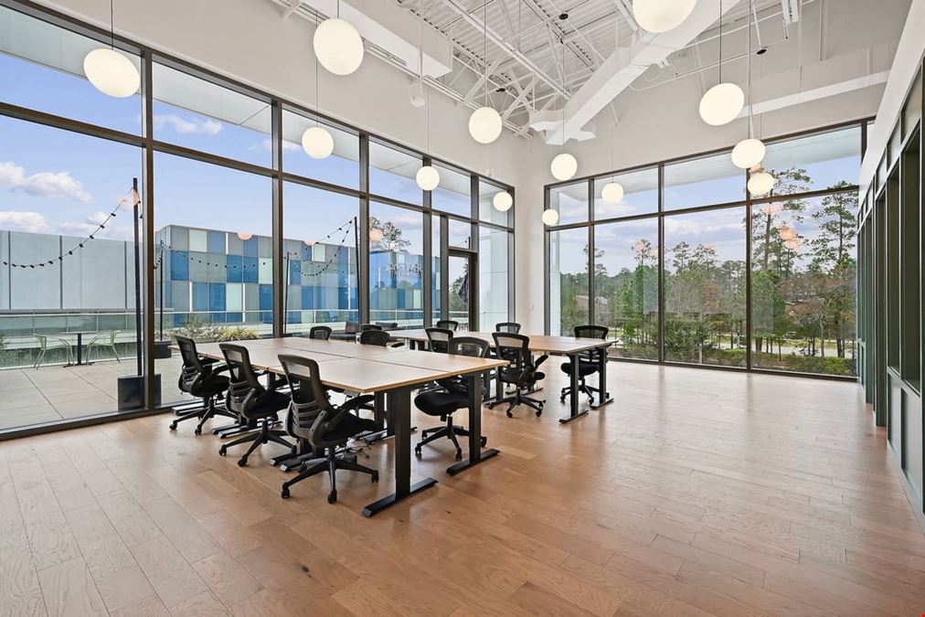 Common Desk - City Place