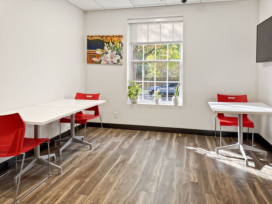 HQ - Washington - 50th St NW