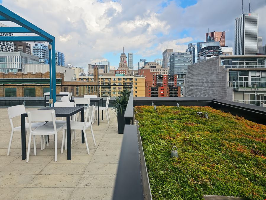 Spaces - Toronto - Queen West