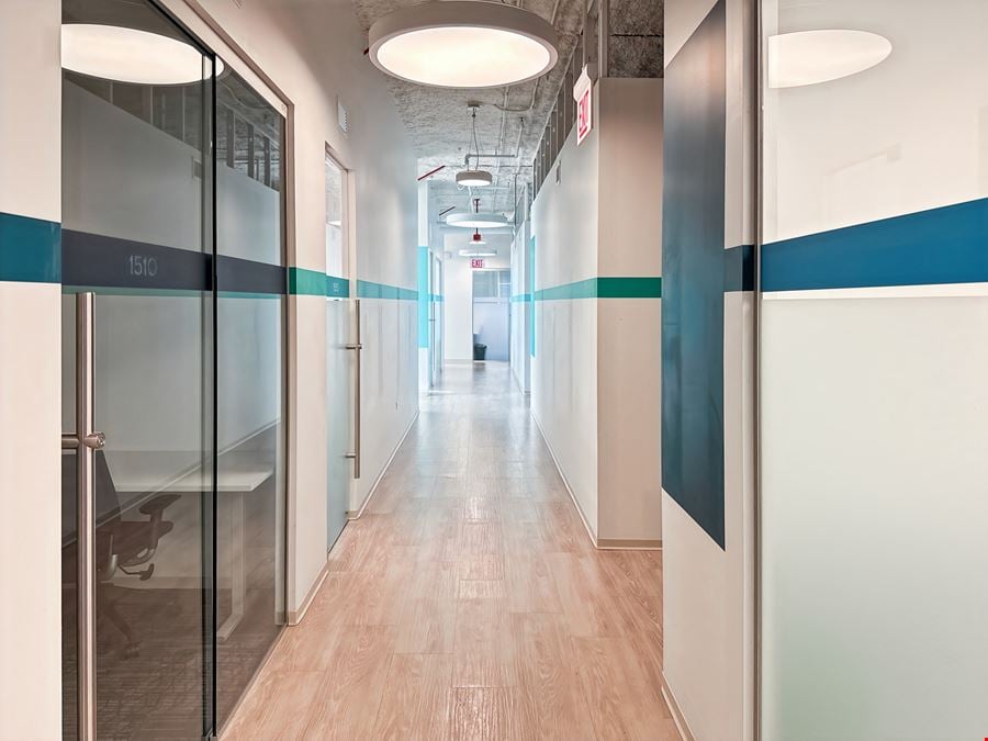 Spaces - Chicago- 1 N State Street
