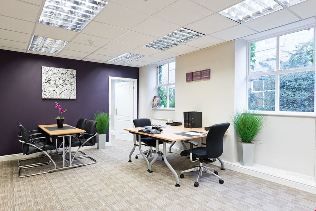 Biz Hub - Lodge House