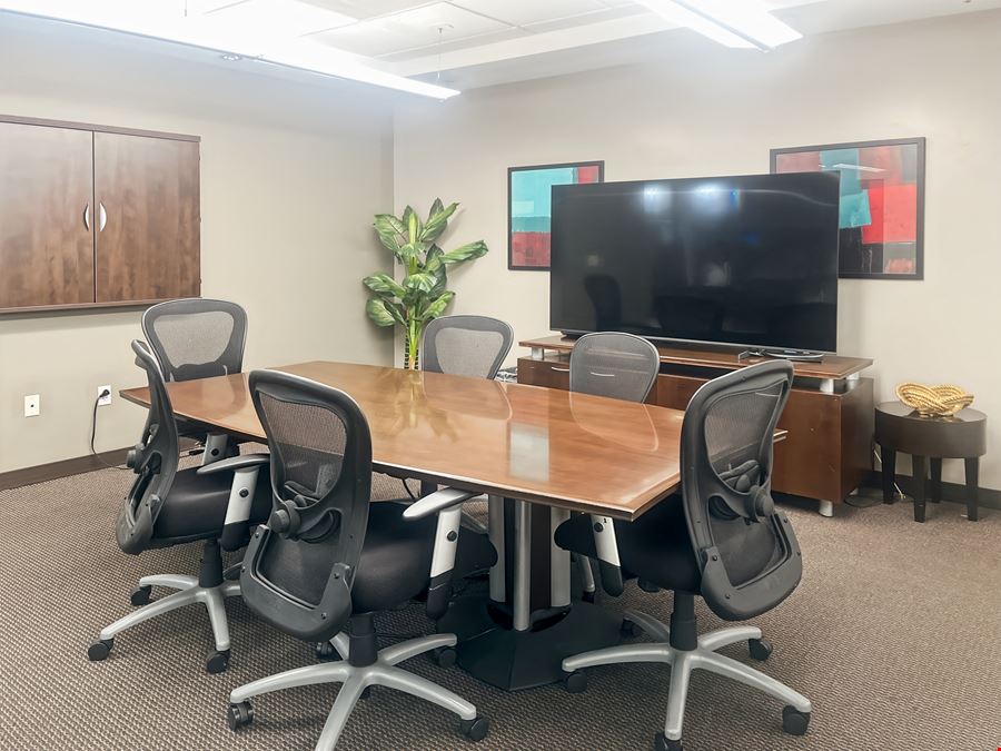 CA, Bakersfield - 4900 California Avenue