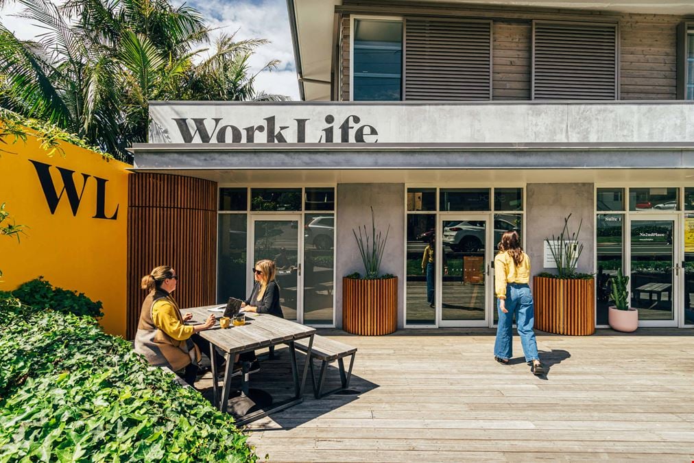 741-743 Lawrence Hargrave Drive