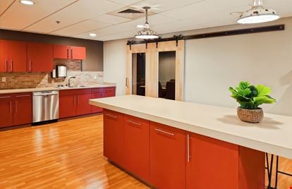 Regus - Green Bay - Adams St