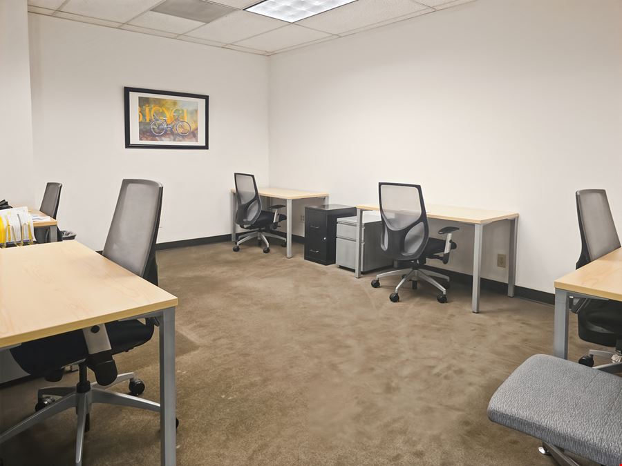 OR, Clackamas - Three Town Center