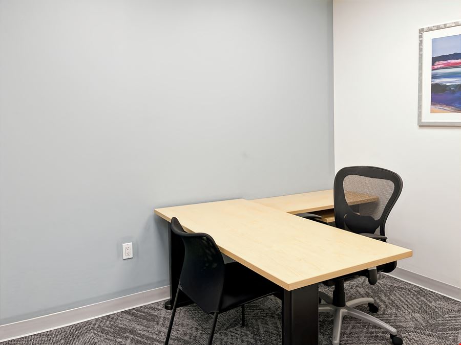 Regus - Hauppauge - 150 Motor Parkway