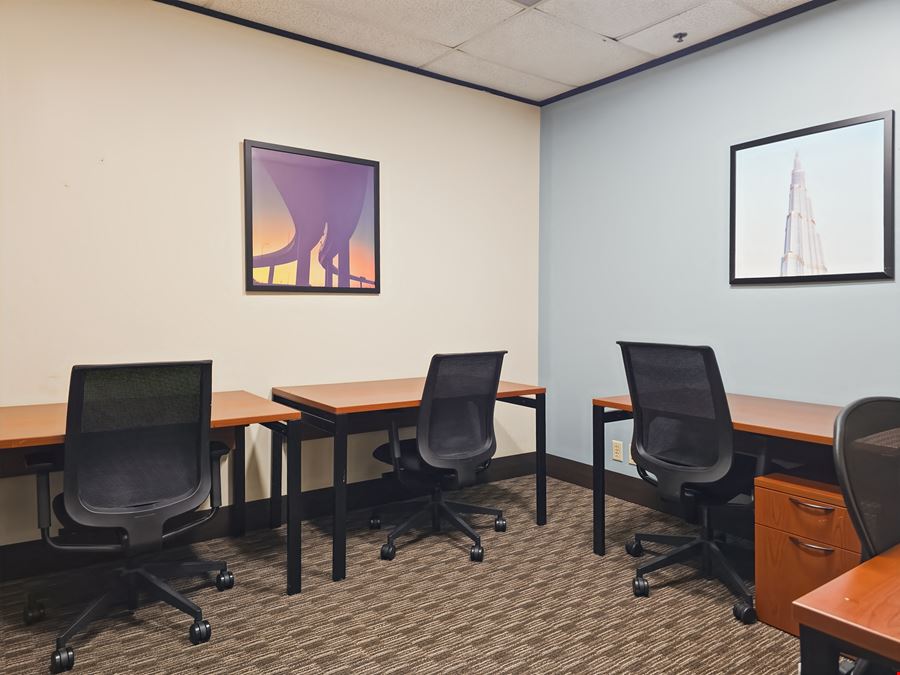 TX, Addison - The Madison