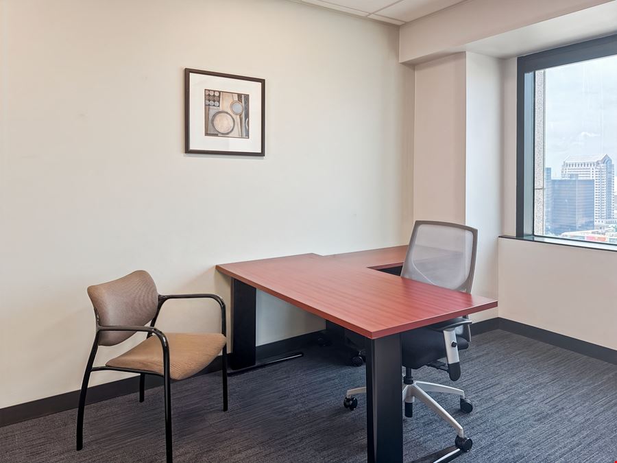 LA, New Orleans - Place St. Charles