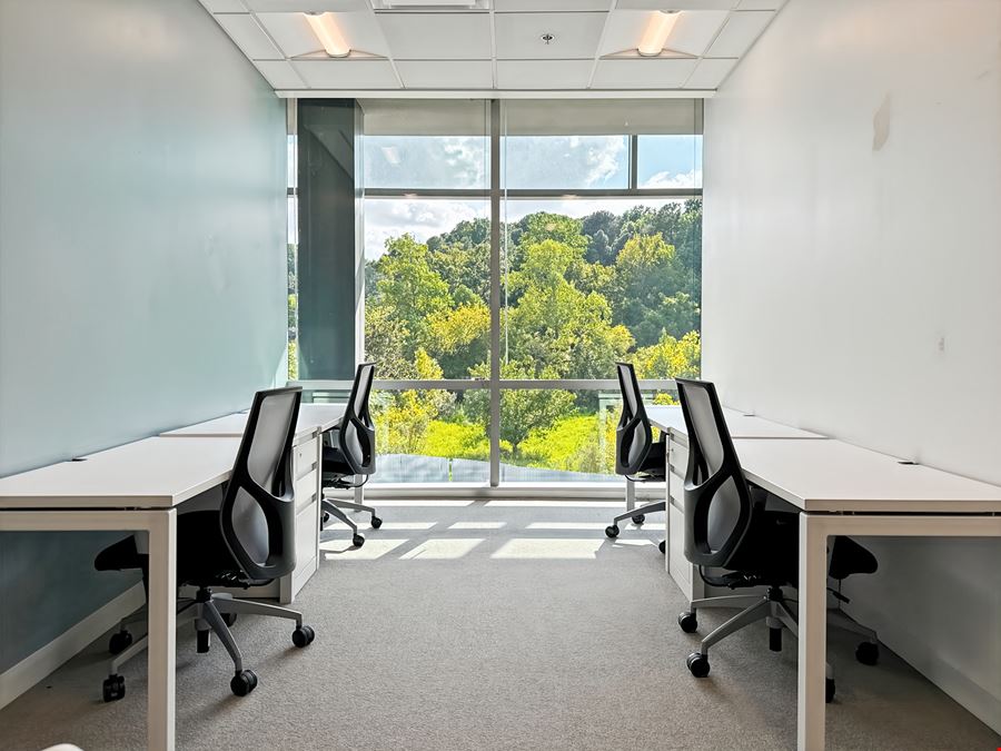 NC, Raleigh - Spaces Crabtree Terrace