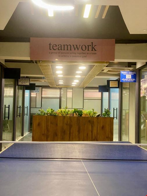 Instaa Office - Galleria Square