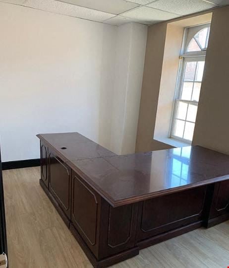 Suite 105