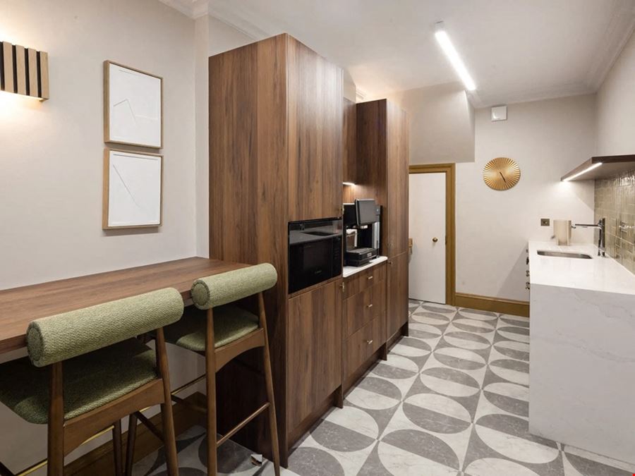 Buckingham Palace Greater 142