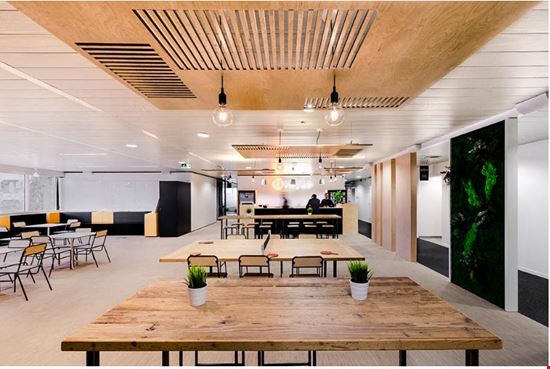 Preview of Hive5 - Saint-Michel Course Office space for Rent in Etterbeek