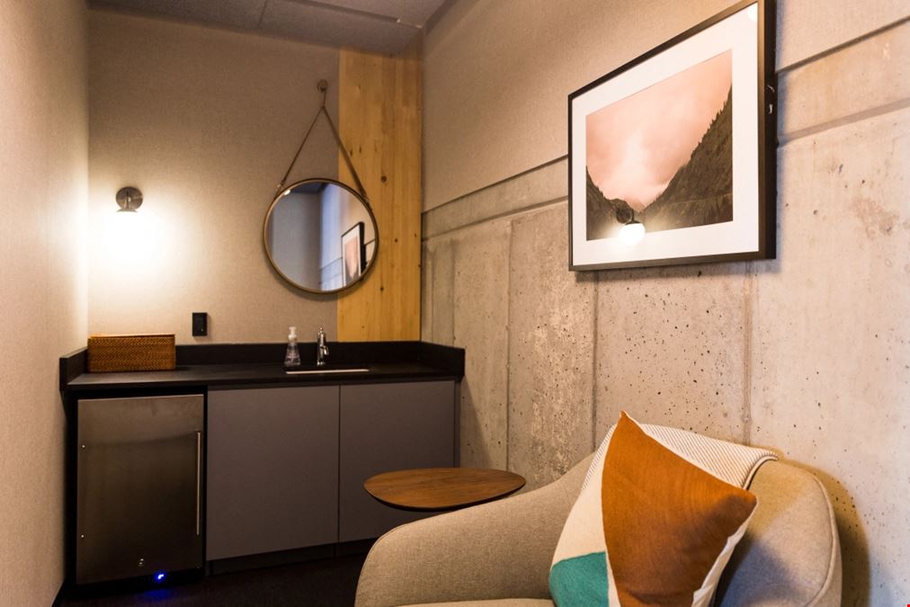 323 North Washington Avenue