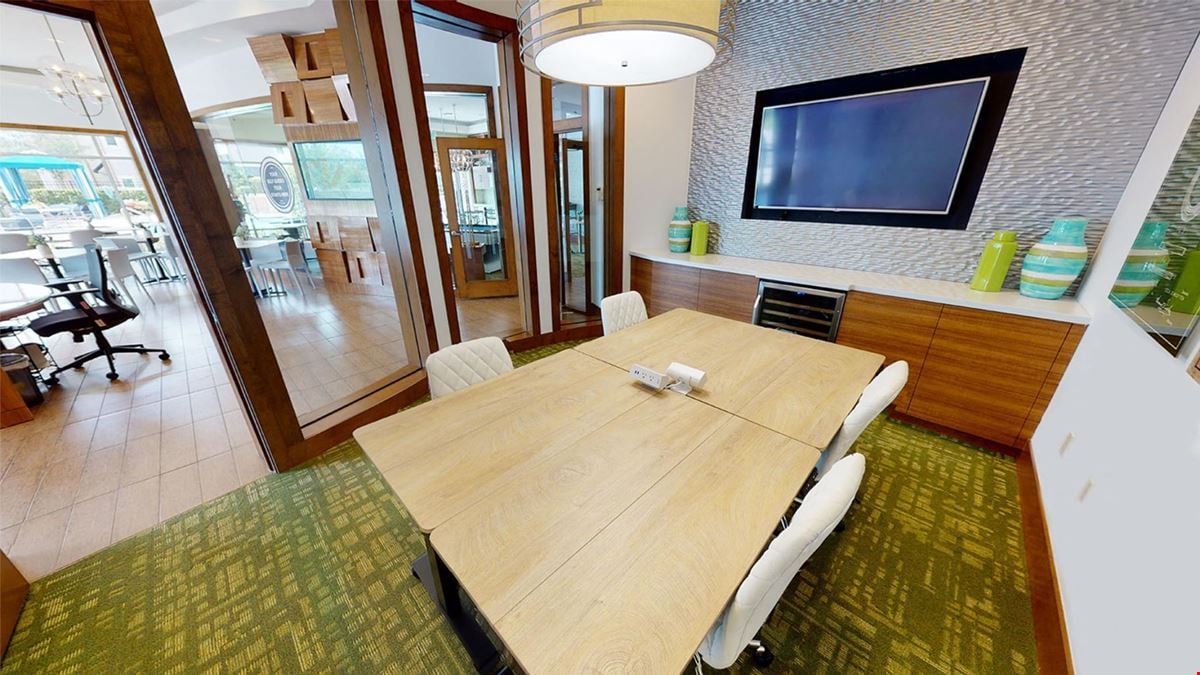 Apt CoWork at The Marq - Open Seating