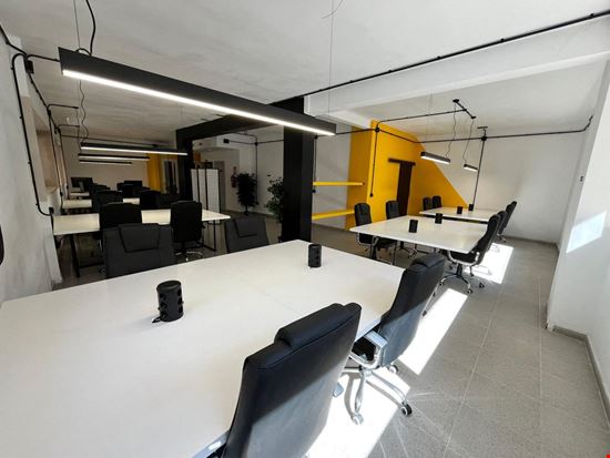 Preview of Garage Coworking Office space for Rent in Valencia