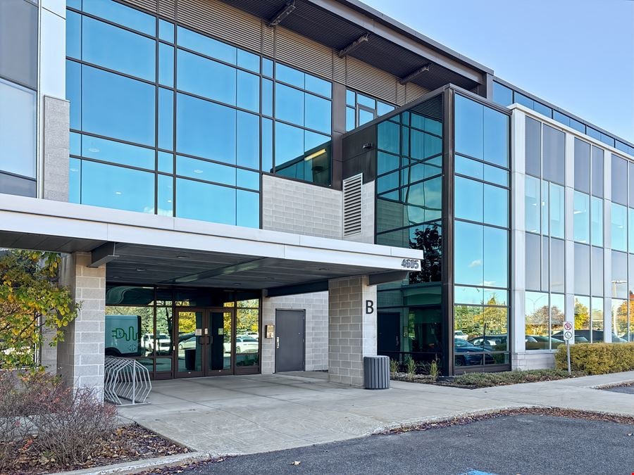 Regus - Brossard - 4605 Lapinière Boulevard