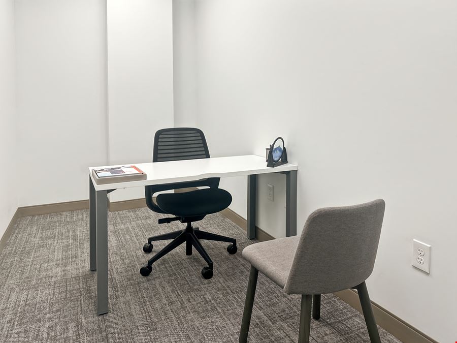 NC, Charlotte- E Independence