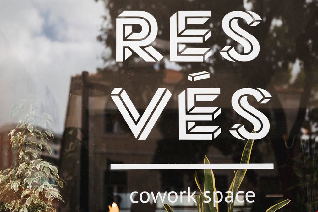 Resvés - Cowork