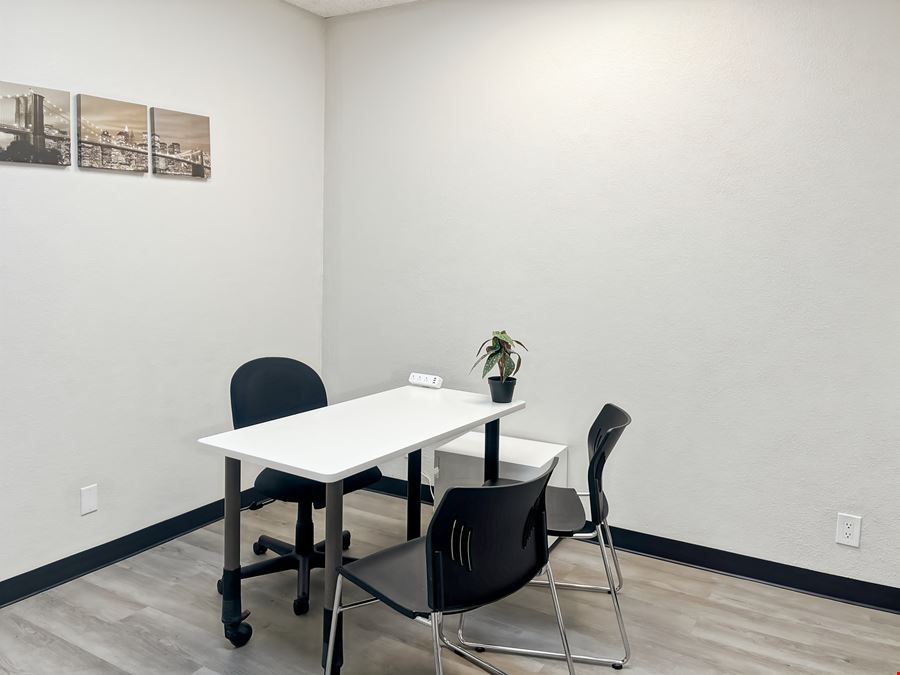 CA, Santa Clarita- Sierra Hwy