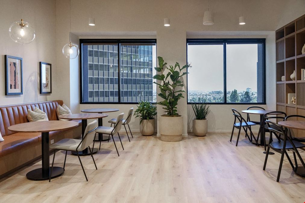 Industrious - Century City 1875 Park E