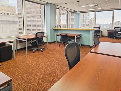 TX, San Antonio - One Riverwalk Place