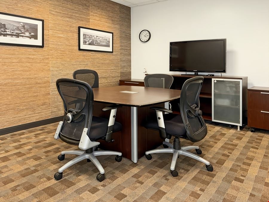 Regus - Hollywood – Presidential Circle