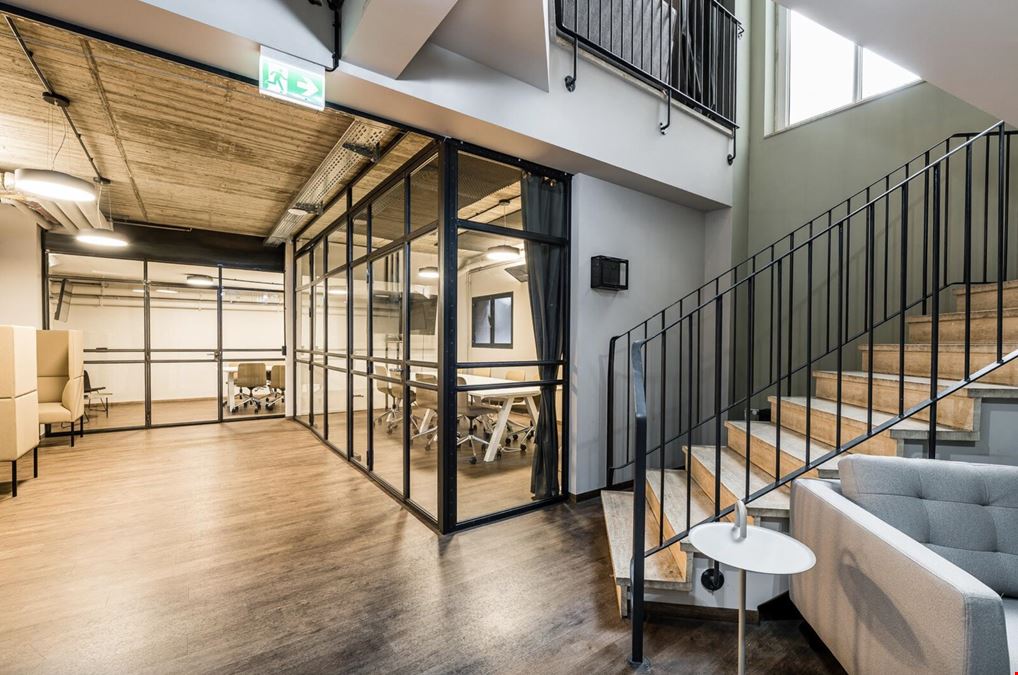 THE GATE BERLIN - TOR 177 Back