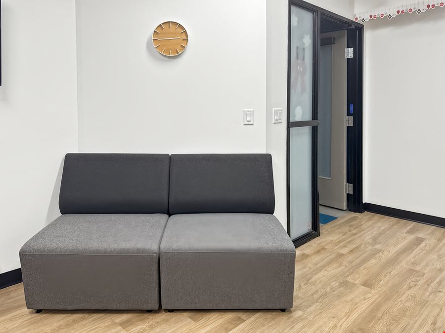 Regus - Chandler - Alma School Rd