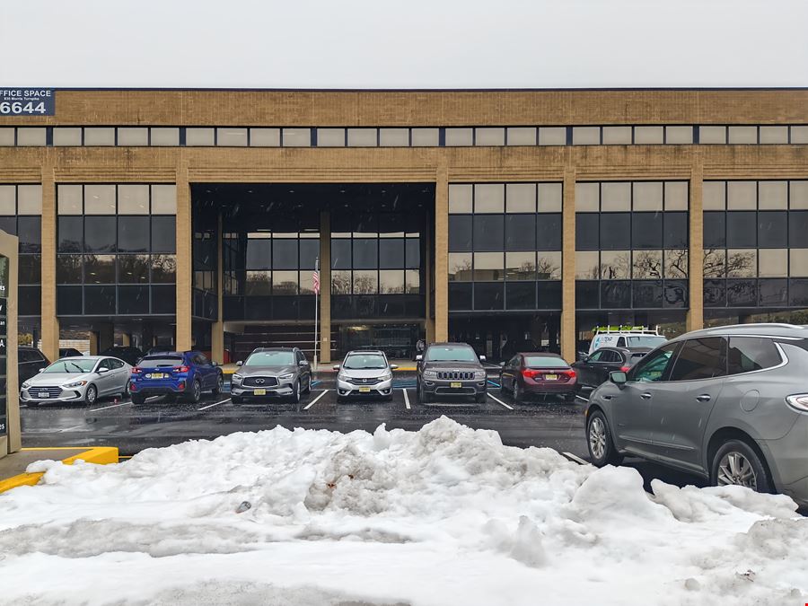 Regus - Short Hills - 830 Morris Turnpike