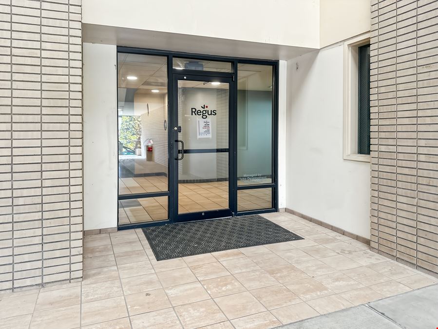 CO, Boulder - Center Green Dr