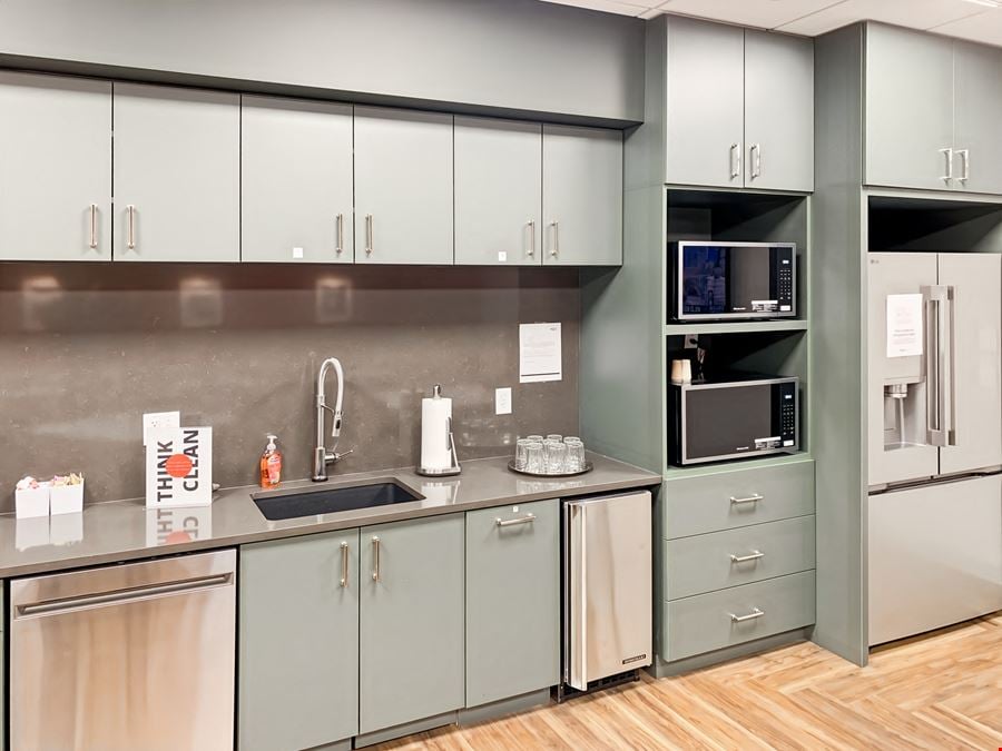 Regus - Greenwood Village - Crescent Pkwy