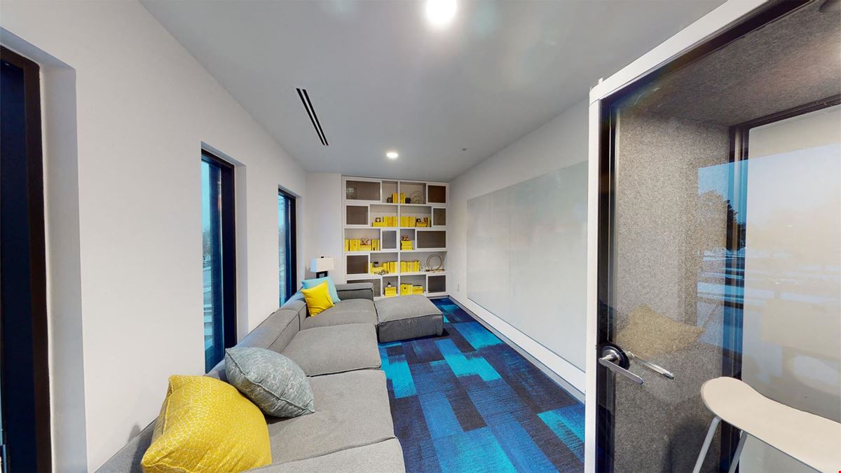 Apt CoWork at Sugarmont Apartments - Open Seating