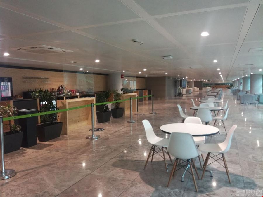 Sala VIP Costa Blanca Alicante Airport Main Terminal