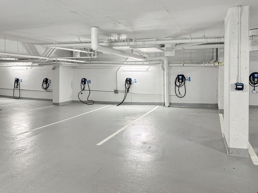 BC, Vancouver - 525 West 8th Avenue