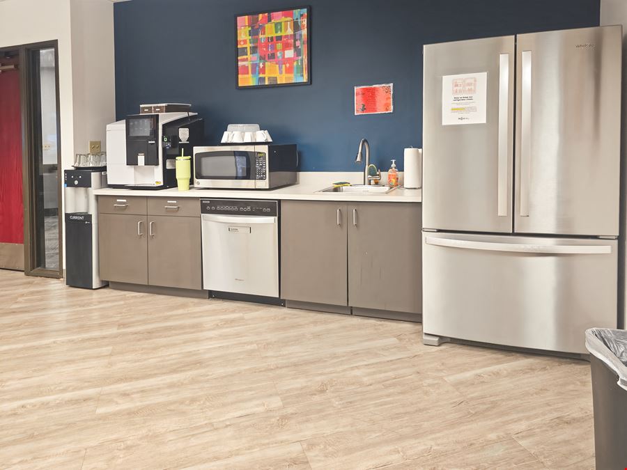 OR, Clackamas - Three Town Center