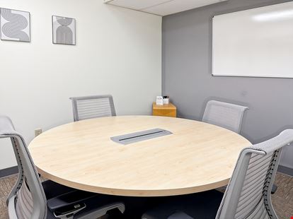 Regus - Bowling Green - 922 State Street