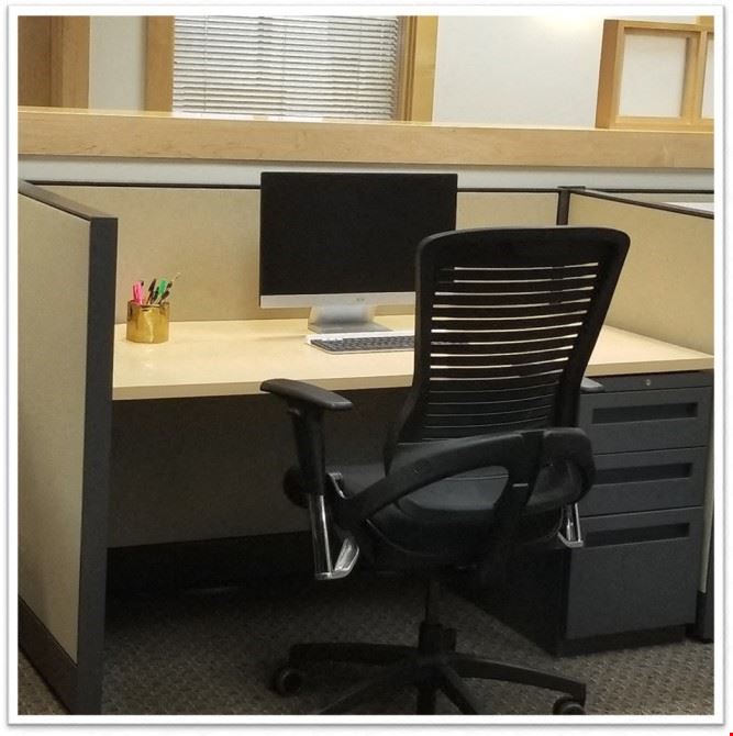 Desk Day Pass