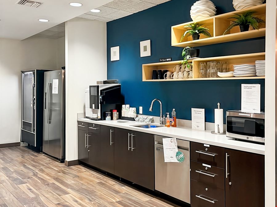 CA, San Diego - 501 W. Broadway