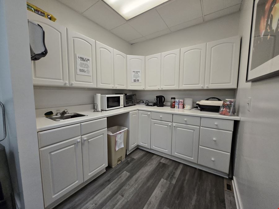 Studio 424 - 1415 North Ashland Avenue